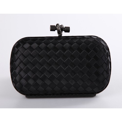 Clutch Bottega Veneta cu nod din satin nero 113085 negru