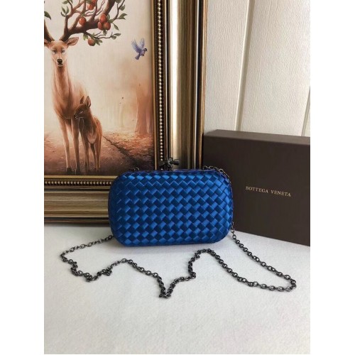 Clutch din satin cu noduri și finisaje din piele de șarpe BOTTEGA VENETA 62548 albastru