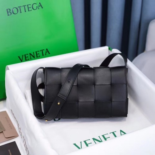 Bottega Veneta GEANTĂ CASETĂ A578004 neagră