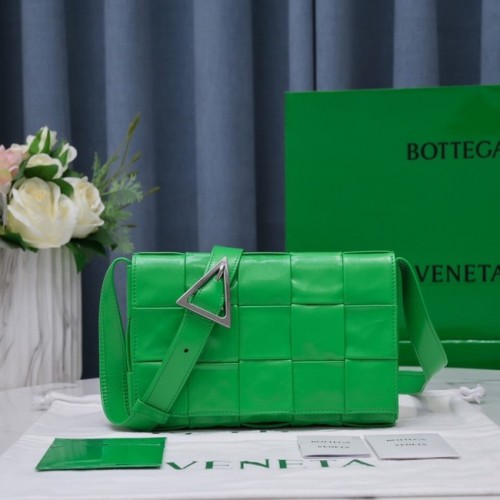 Bottega Veneta CASSETĂ 018101 verde