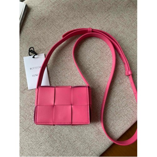 Bottega Veneta Geantă de corp din piele CASSETTE Mini Intreccio 666688 Rose