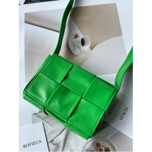 Casetă de bomboane Bottega Veneta A666688 Verde electrooptic