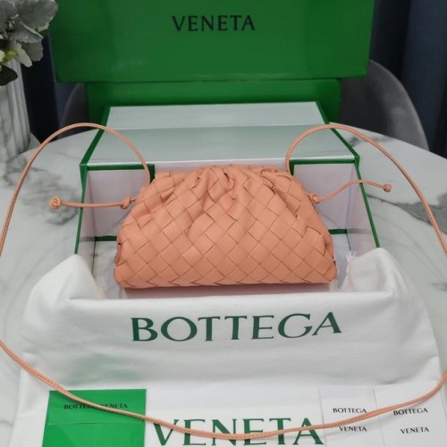 Bottega Veneta MINI POUCH 585852 roz