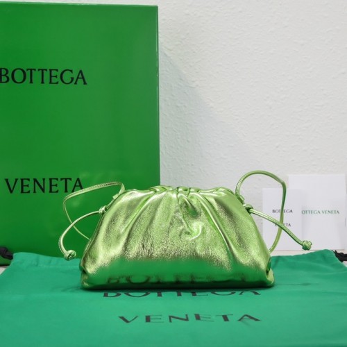 clutch Bottega Veneta Mini intrecciato din piele cu curea 585852 verde