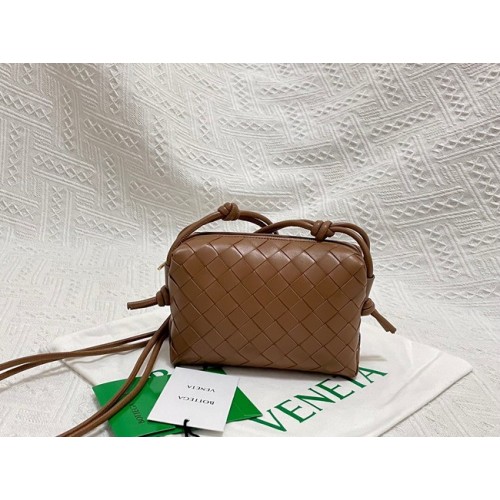 Geantă de mână Bottega Veneta Mini intrecciato din piele 680254 maro