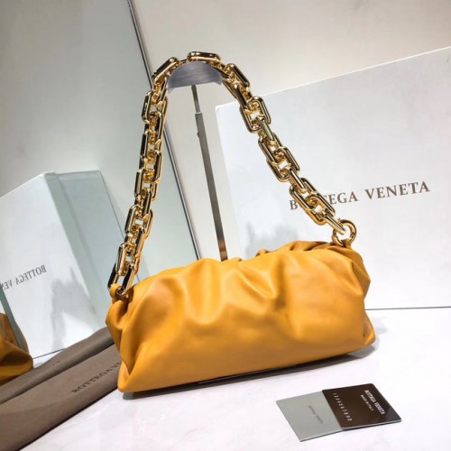 Geantă de umăr moale Bottega Veneta Nappa din piele de miel 620230 galbenă