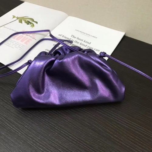 Geantă de umăr mare Bottega Veneta Nappa din piele de miel moale 585852 violet