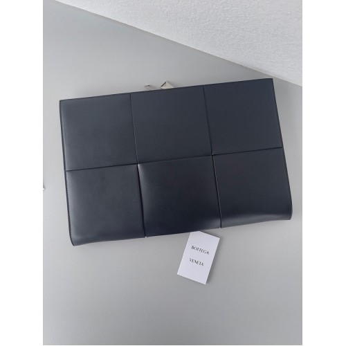 Bottega Veneta Pouch 651410 negru