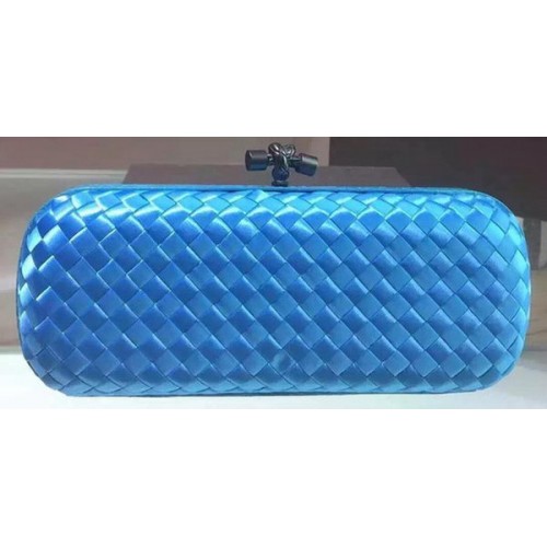 Geantă de mână Bottega Veneta STRETCH Knot din piele de oaie BV8651 Albastru deschis