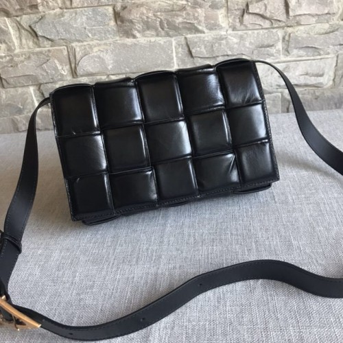 Bottega Veneta Geantă din piele de oaie țesută originală BV3996 Negru