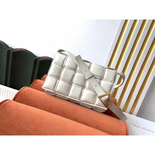 Bottega Veneta Geantă din piele de oaie țesută originală BV3996 Alb