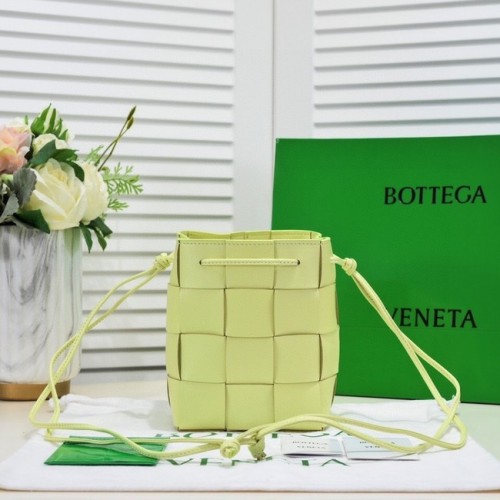 Geantă mică Bottega Veneta Cassette 680218 Verde strălucitor