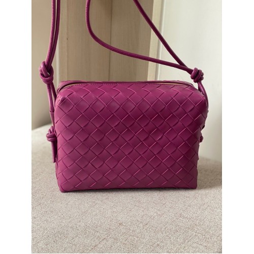 Bottega Veneta Geantă mică de cruce din piele intrecciato 680255 CINNABAR