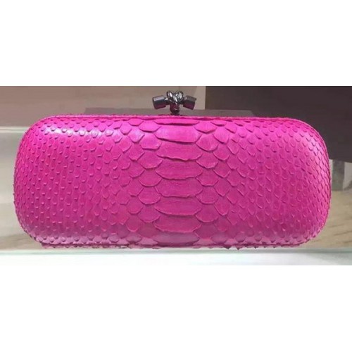 Clutch cu nod din piele cu model șarpe Bottega Veneta 8651J