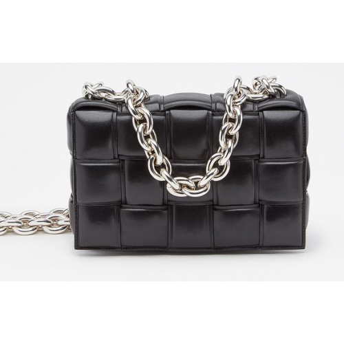 Bottega Veneta THE CHAIN CASSETTE Livrare rapidă 631421 negru Hardware: Finisaj argintiu