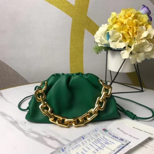Bottega Veneta PUNGĂ MINI CU LANȚ 620229 verde
