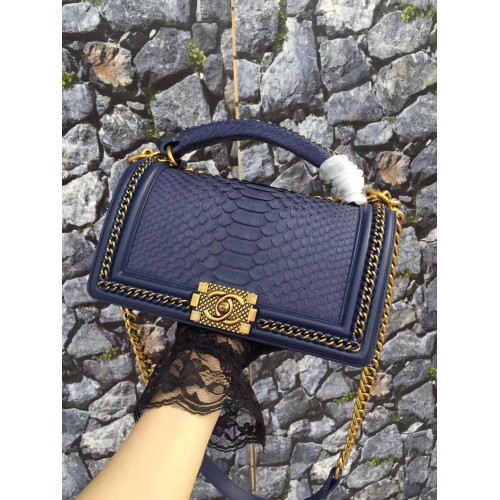 Geantă de umăr Chanel Flap Boy, piele originală Snake 67086 albastru închis