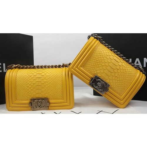 Geantă Chanel mini Flap Boy, piele de piton originală A67085 galbenă