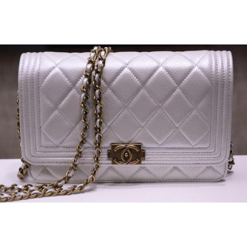 Genți mini Chanel cu clapă pentru băieți, model Cannage luminos A33815 OffWhite