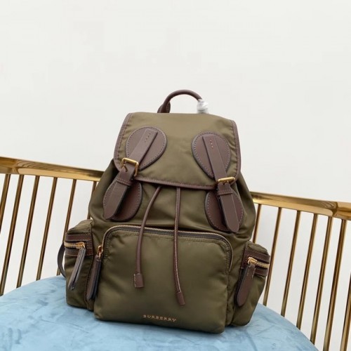 Rucsac Burberry mare din material textil BU3699 verde