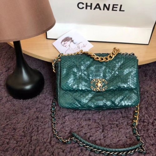 Geantă CHANEL 19 Flap Bag Original din piele de șarpe cu clapă AS1160 verde
