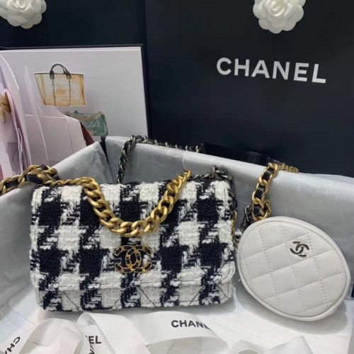 Geantă CHANEL 19 Flap WOC 33817 alb și negru