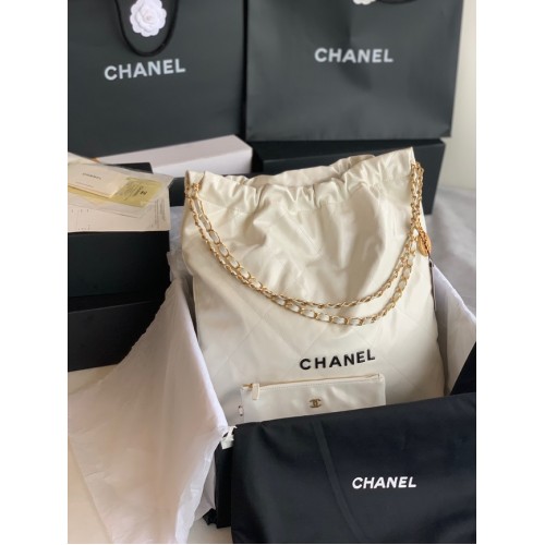 Geantă Chanel 22 din piele de vițel strălucitoare, metal auriu AS3262 alb și negru