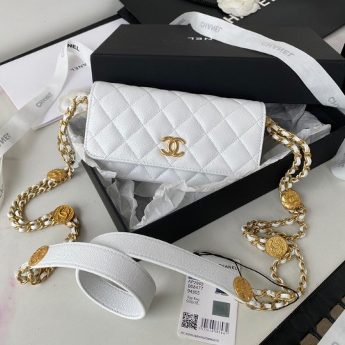 CHANEL CLUTCH CU LANȚ AP2860 alb