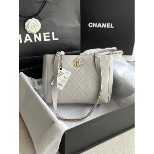 CHANEL Piele de vițel Metal auriu AS3508 gri deschis