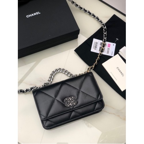 Portofel Chanel 19 Classic din piele de oaie cu lanț AP0957 negru-argintiu-metal
