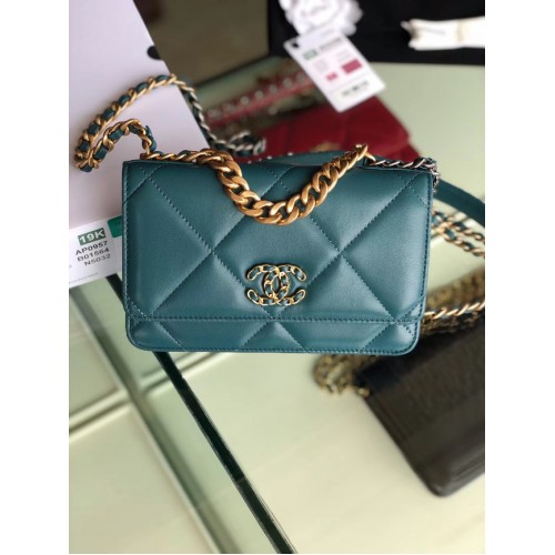 Portofel Chanel 19 Classic din piele de oaie cu lanț AP0957 albastru, metal auriu