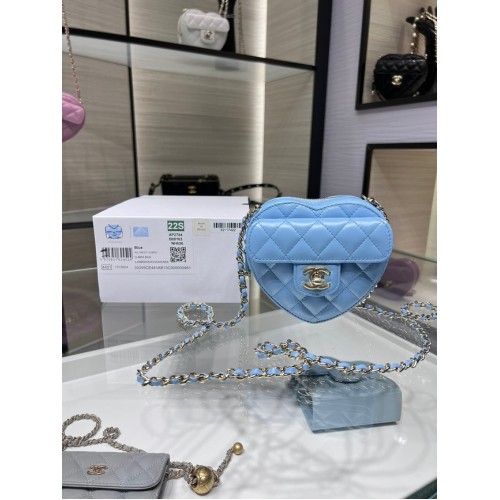 Geantă Chanel 2022S Love Heart mini din piele de miel cu lanț crossbody AO2784 albastră