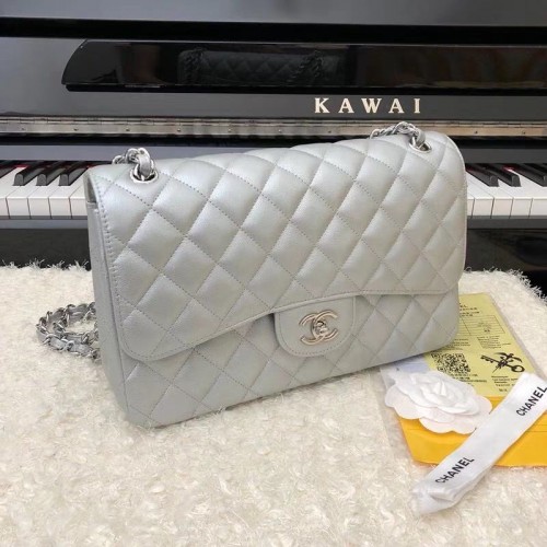 Geantă Chanel 2.55 Series Flap din piele A1112CF argintie