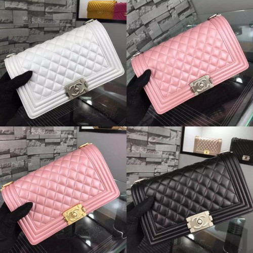 Genți de umăr Chanel Boy Flap din piele fluorescentă A5708