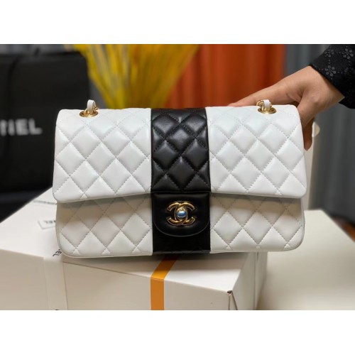 Chanel CLASSIC GEANTĂ DE MÂNĂ Piele de miel Metal auriu A01112 Alb Negru