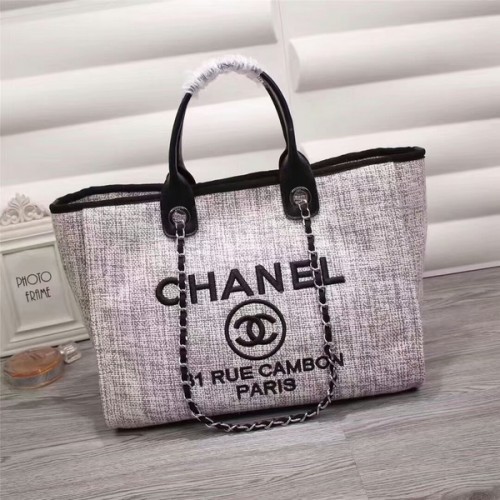 Geantă de cumpărături Chanel din piele canvas 68047D