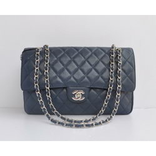 Geantă Chanel Classic 2.55 Series Albastru Deschis cu Lanț Argintiu și Clapă Matlasată 1113