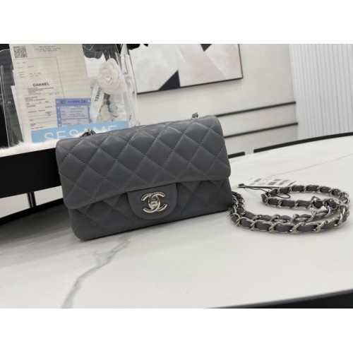 Geantă Chanel Classic Flap, piele originală din piele de oaie A1116, gri închis și metal argintiu