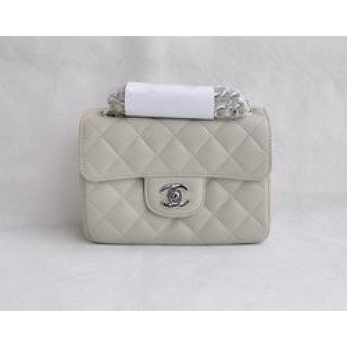 Geantă Chanel Classic Rice White Lambskin cu lanț argintiu matlasat cu clapă 1115