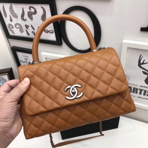 Geantă Chanel Classic cu mâner superior, maro, din piele originală A92991 argintie