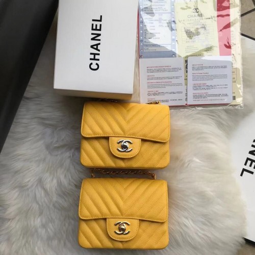 Geantă Chanel Classic mini Flap, piele Chevron Caviar A68748 Galbenă