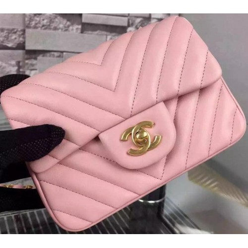 Geantă Chanel Classic mini cu clapă, din piele de oaie Chevron A68748 Roz