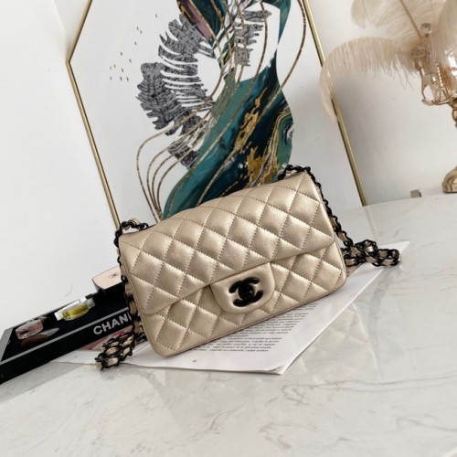 Geantă de umăr Chanel Flap Lambskin 1116 aurie