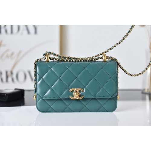 Geantă de umăr mini Chanel Flap Lambskin AS2615 verde