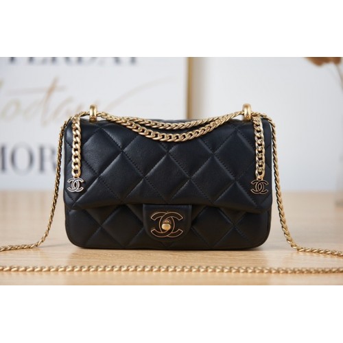 Geantă de umăr mică Chanel Flap Lambskin AS3114 neagră
