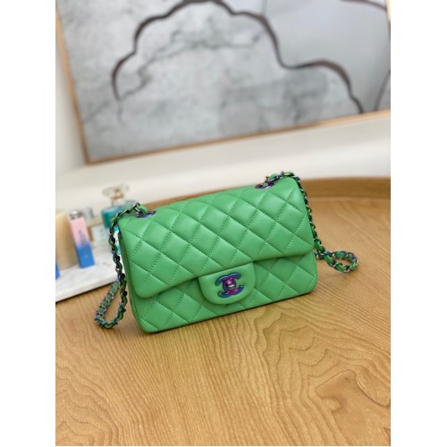 Geantă de umăr Chanel Flap Mirage din piele de miel AS1116 verde