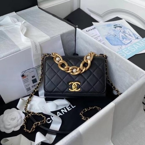 Geantă de umăr Chanel cu clapă, piele originală AS2638 neagră