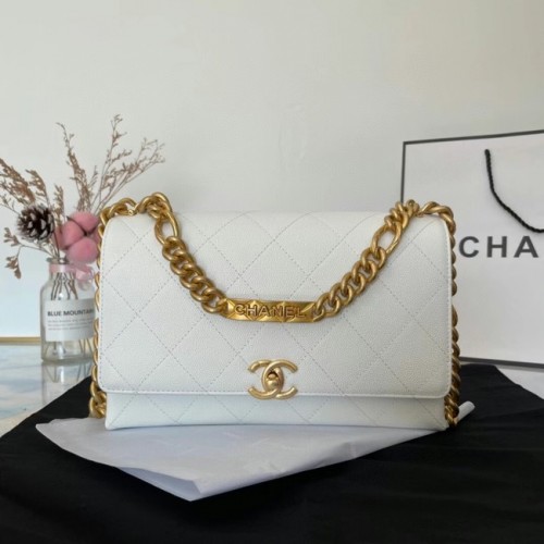 Geantă de umăr Chanel cu clapă, piele originală AS2764 albă