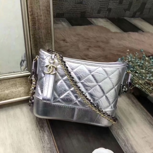 Geantă de umăr Chanel Gabrielle din piele de vițel 8122A argintie