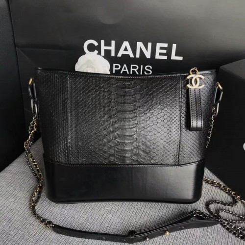Geantă de umăr Chanel Gabrielle din piele de piton originală A93842 neagră